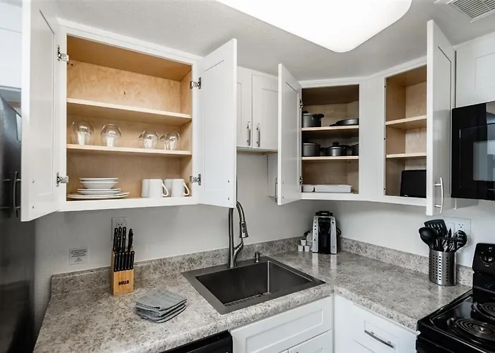 Apartment 212-fully Furnished 1br Suite-outdoor Pool Scottsdale