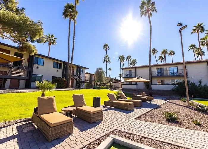 Apartment 212-fully Furnished 1br Suite-outdoor Pool *